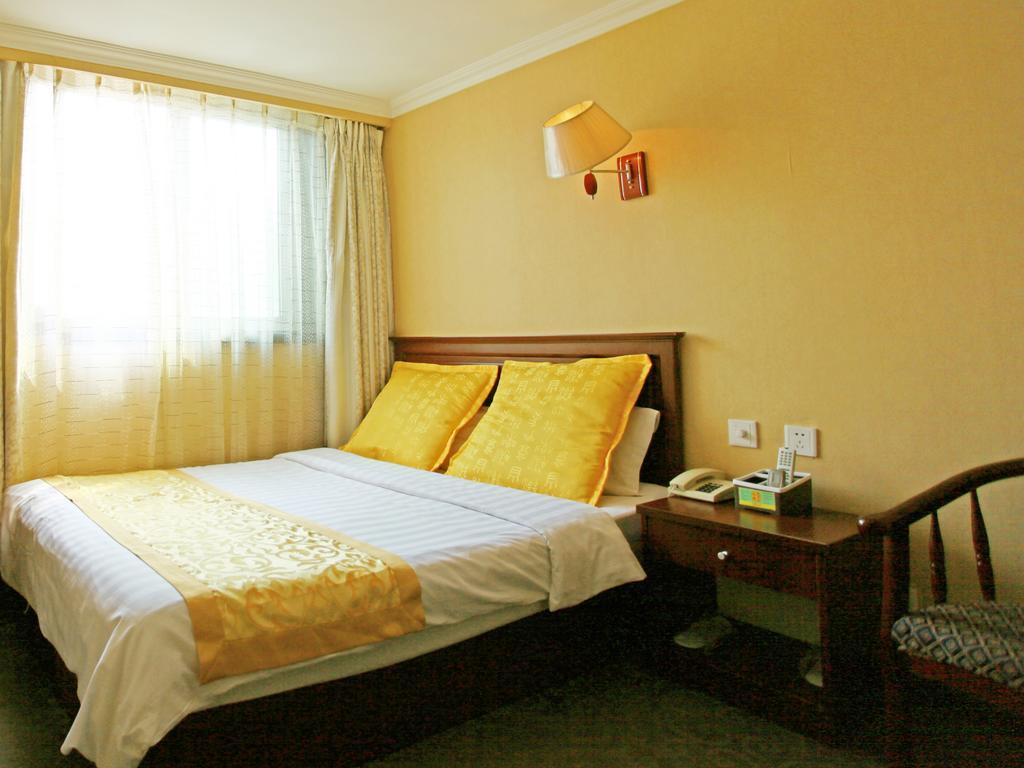 Beijing Hutong Inn Room photo