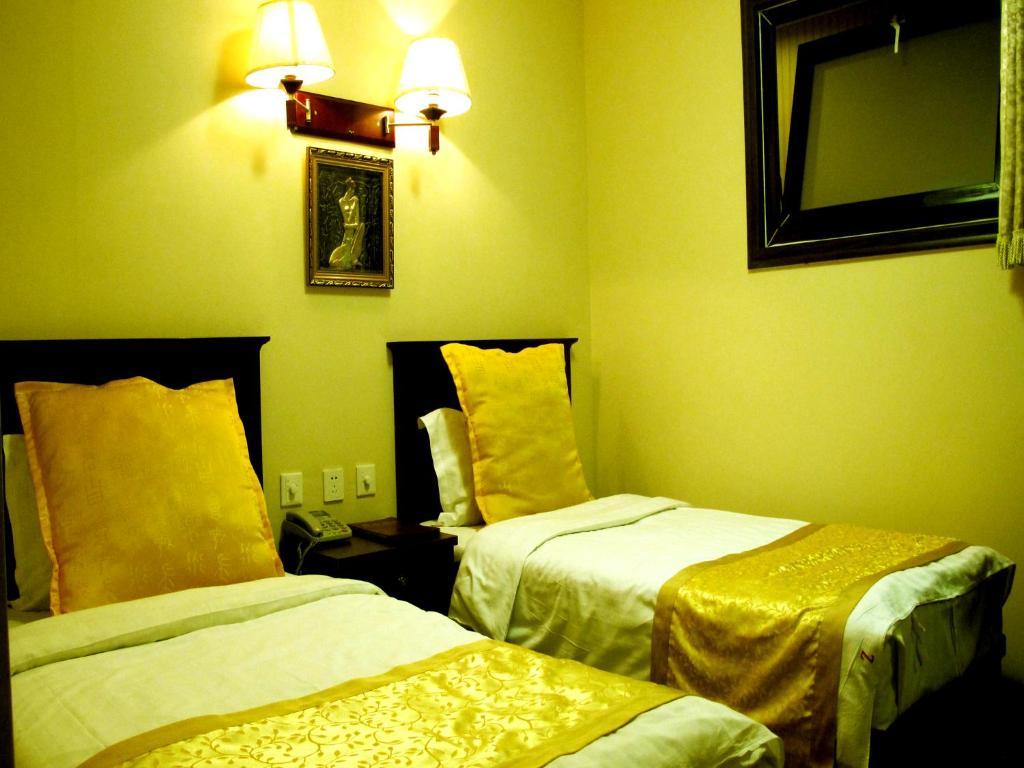 Beijing Hutong Inn Room photo