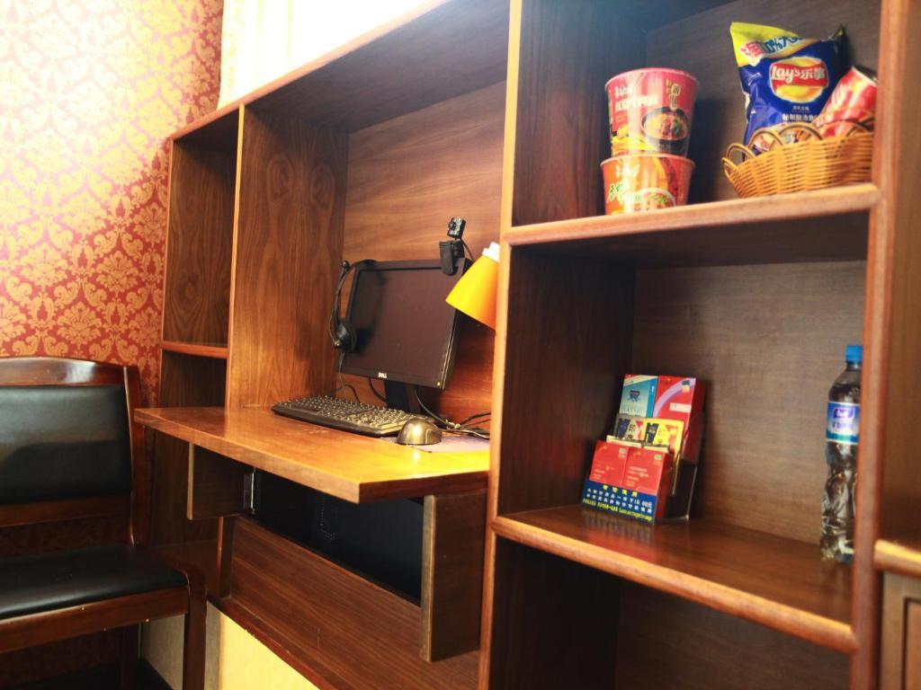 Beijing Hutong Inn Room photo